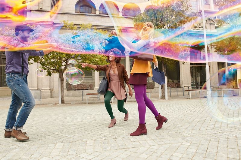 JOBST_Opaque_TrendColors_Lifestyle-Visual_HeroShot_01_135